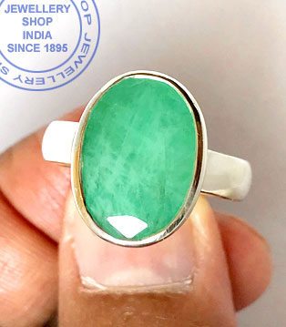Jewellery Design Emerald Gemstone Ring