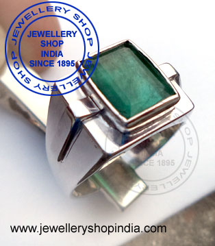 Emerald Gemstone Ring for Gents