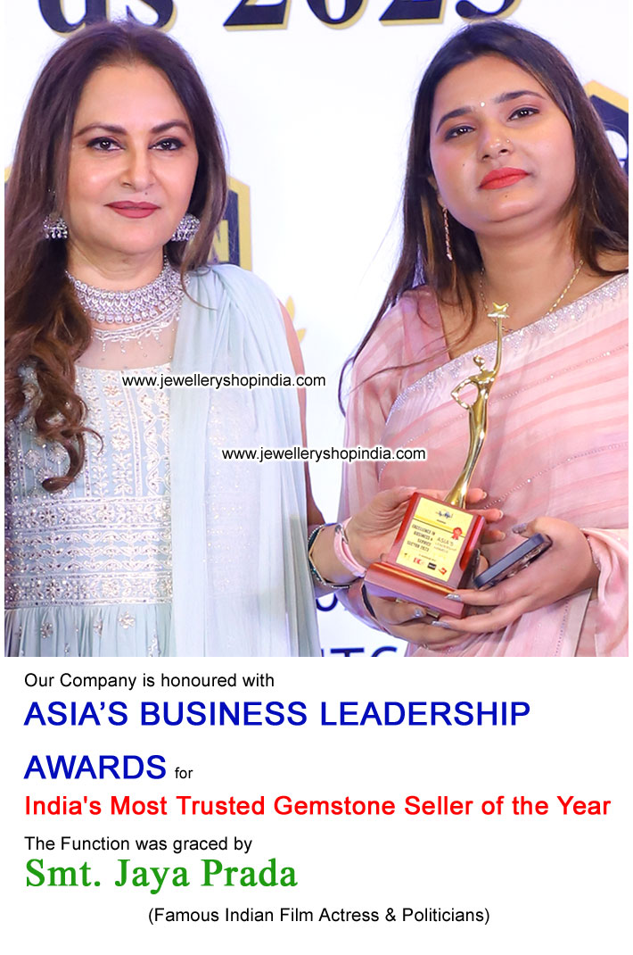 Award Jaya Prada for India Most Trusted Gemstone Seller of the Year