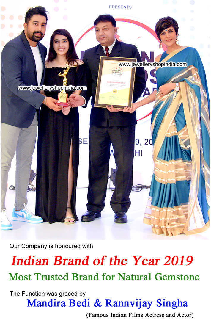 Award Mandira Bedi for Most Trusted Brand for Natural Gemstones