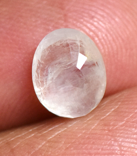 White Sapphire Stone thumbnail