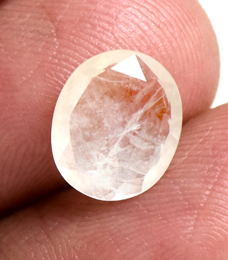 White Sapphire Stone thumbnail
